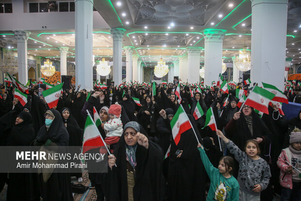 تجدید بیعت امت با ولایت در مسجد جمکران