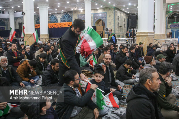 تجدید بیعت امت با ولایت در مسجد جمکران