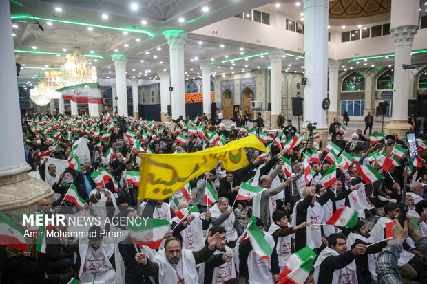 تجدید بیعت امت با ولایت در مسجد جمکران