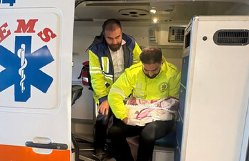 تولد نوزاد پسر در آمبولانس اورژانس مرودشت