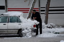 بارش اولین برف زمستانی در زاهدان؛ چشم مردم روشن شد