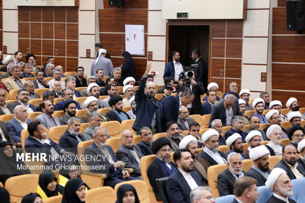 مطالبات بوشهریها از دستگاه قضا؛از درخواست مادر شهید تا مشکل لنجداران مطالبات بوشهریها از دستگاه قضا؛از درخواست مادر شهید تا مشکل لنجداران