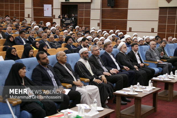 سفر رئیس قوه قضاییه به استان بوشهر 12