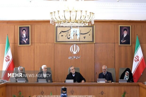 الرئيس الايراني: إهمال الفئات الضعيفة أحد أهم العوامل وراء ظهور عدم الرضا في المجتمع