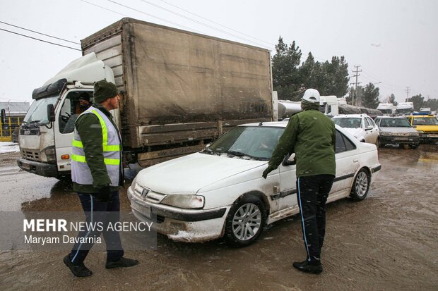 امداد رسانی به ۶۷۷ نفر و نجات یک شهروند از دل سیلاب در میامی
