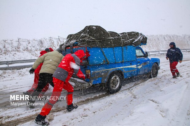 امدادرسانی به ۱۱۴ نفر در ۱۲ حادثه توسط هلال احمر کهگیلویه و بویراحمد امدادرسانی به ۱۱۴ نفر در ۱۲ حادثه توسط هلال احمر کهگیلویه و بویراحمد