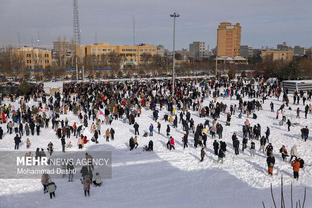 Erdebil'de kar festivali