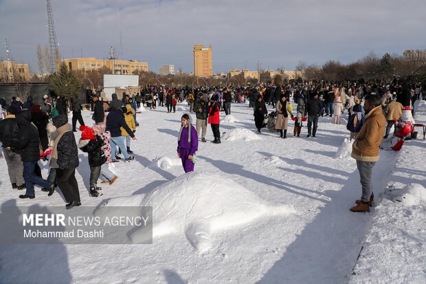 جشنواره یک روز داغ برفی در اردبیل
