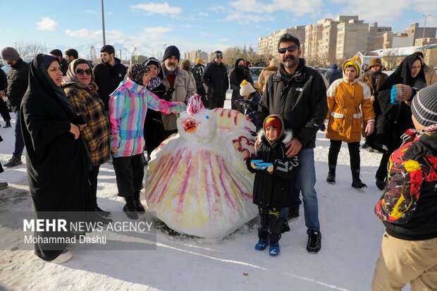 جشنواره یک روز داغ برفی در اردبیل