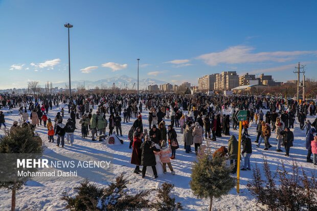 جشنواره یک روز داغ برفی در اردبیل