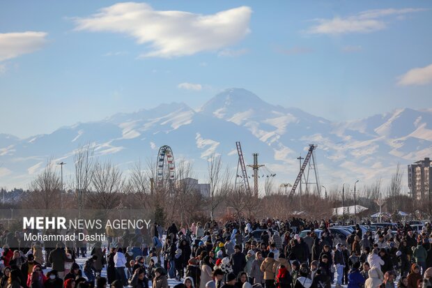 جشنواره یک روز داغ برفی در اردبیل