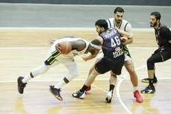 آبادانی‌ها و آملی‌ها خارج از خانه بردند/ برتری دوباره طبیعت مقابل نفت