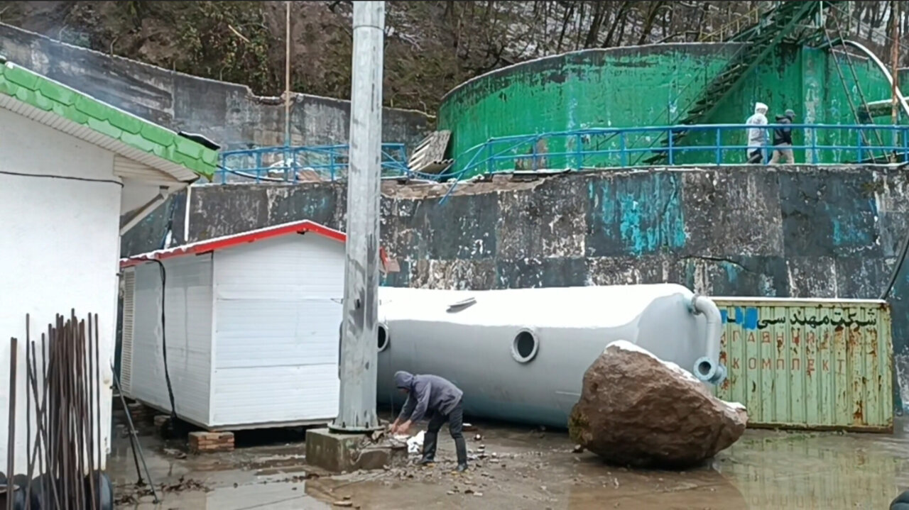 درمانی: رانش زمین سبب آسیب در تصفیه خانه آب بهارستان آستارا شد درمانی: رانش زمین سبب آسیب در تصفیه خانه آب بهارستان آستارا شد