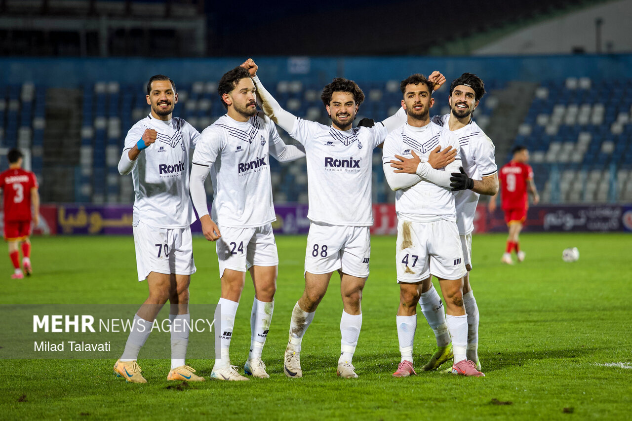 لیگ برتر فوتبال – ملوان و فولاد لیگ برتر فوتبال – ملوان و فولاد