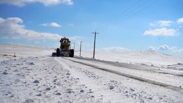 برف‌روبی محورهای روستایی الیگودرز