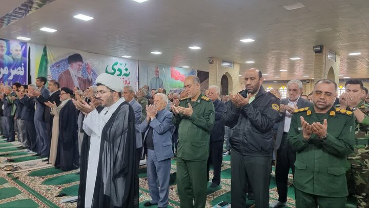 امام جمعه موقت گناوه: حضور ملت در راهپیمایی ۲۲ دی دشمنان را مایوس کرد