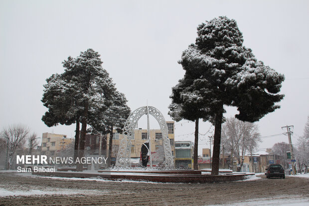کرمانشاه در قاب برف؛ زمستان شهر را سفیدپوش کرد