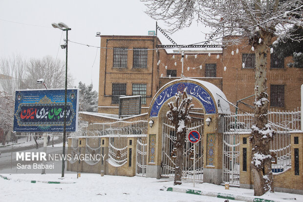 کرمانشاه در قاب برف؛ زمستان شهر را سفیدپوش کرد