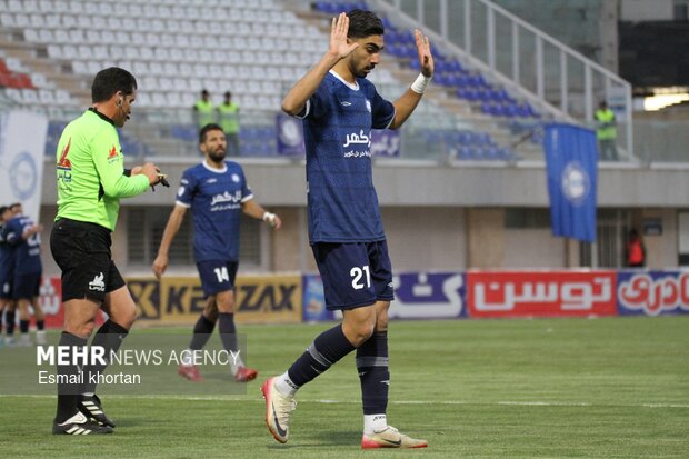 لیگ برتر فوتبال ایران گل گهر سیرجان و فجرشهید سپاسی