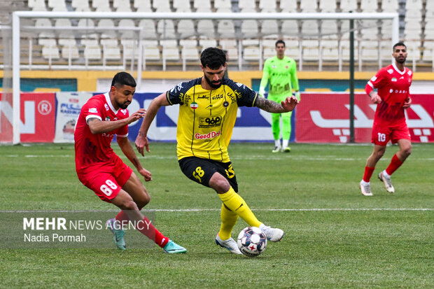 سطح فنی بازیکنان داخلی نگرانکننده است/ پرسپولیس تاکتیک خاصی ندارد! سطح فنی بازیکنان داخلی نگرانکننده است/ پرسپولیس تاکتیک خاصی ندارد!