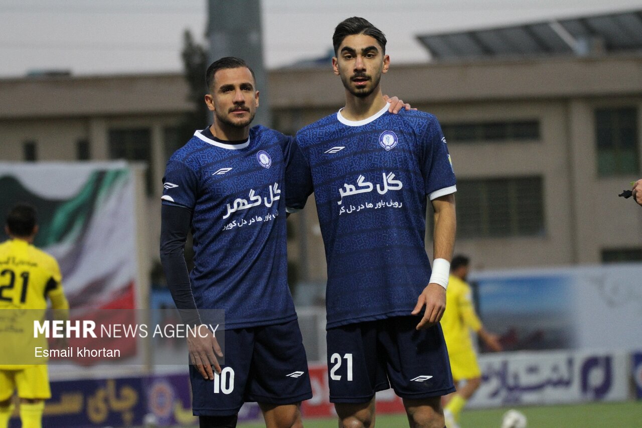 ملوان در سیرجان زمینگیر شد/ صعود گل گهر به رده دوم جدول ملوان در سیرجان زمینگیر شد/ صعود گل گهر به رده دوم جدول