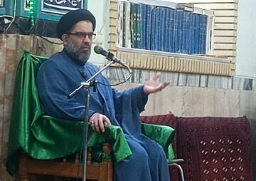 طاهری: قیام عاشورا با بصیرت و تبیین به یک جریان تاریخی تبدیل شد