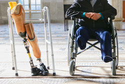 وقتی دو پا رفت تا ایران بایستد