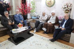دیدار نماینده ولی‌فقیه در گیلان با سه جانباز سرافراز ۷۰ درصد گیلان