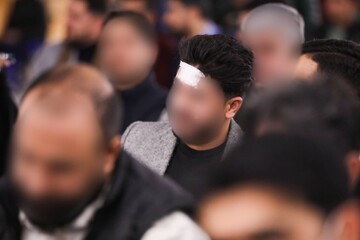 گردهمایی هزار نفری از مجروحان اغتشاشات اخیر در حرم مطهر امام رضا(ع)