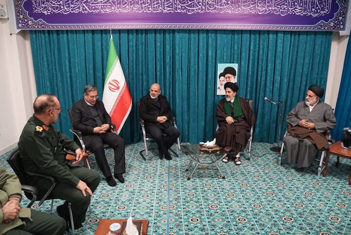 جانشین فرمانده کل سپاه پاسداران با امام جمعه ارومیه دیدار کرد جانشین فرمانده کل سپاه پاسداران با امام جمعه ارومیه دیدار کرد