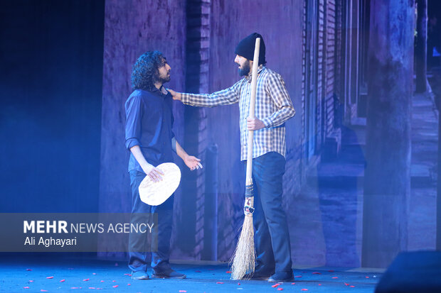 اجلاسیه نهایی دومین کنگره ملی بزرگداشت ۱۲ هزار شهید آذربایجان غربی