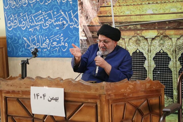 حضرت عباس(ع) نماد معرفت، وفاداری و ولایت‌مداری است