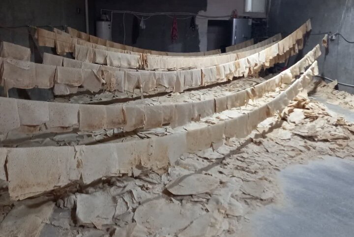 نوراللهی: ۸ تن نان خشک و یکهزار و ۵۰۰ قرص نان در اراک کشف شد نوراللهی: ۸ تن نان خشک و یکهزار و ۵۰۰ قرص نان در اراک کشف شد