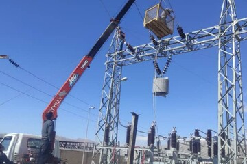 محمودی: ۱۴۱ پروژه توزیع برق دهه مبارک فجر در مرکزی بهره‌برداری می‌شود