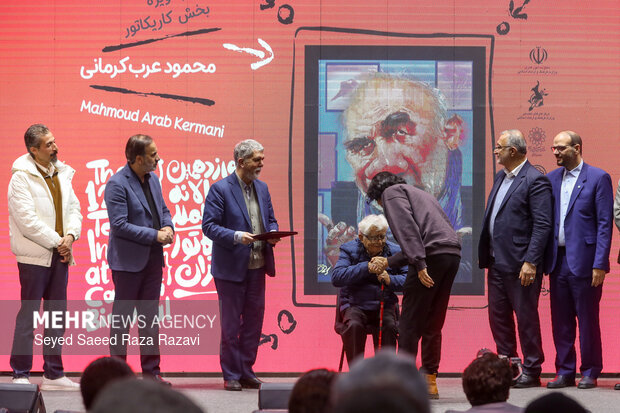 دوسالانه کاریکاتور در گام پایانی؛ این هنر نماد «ما میتوانیم» است دوسالانه کاریکاتور در گام پایانی؛ این هنر نماد «ما میتوانیم» است