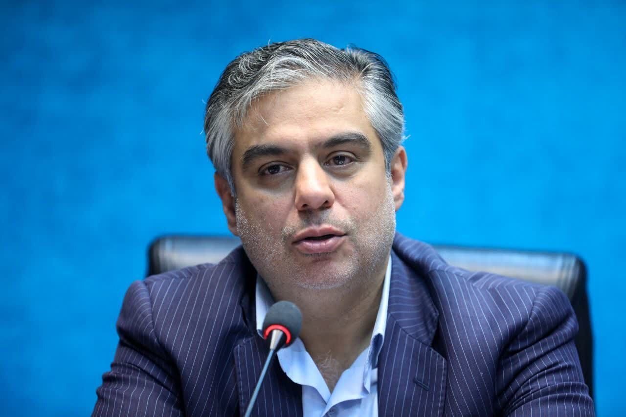 زندیه‌وکیلی: توسعه خدمات گردشگری مرکزی متناسب با ظرفیت‌ها ضروری است