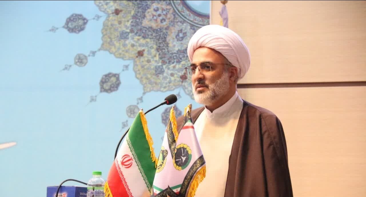 حجت‌الاسلام بهمن: موظفیم حقایق را برای مردم تبیین کنیم