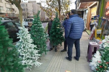 طرح مستمر ساماندهی بساط‌ گستران از میدان ولیعصر(عج)تا مترو جهاد