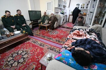 ابلاغ سلام رهبر انقلاب به جانبازان مدافع امنیت جنگ تروریستی اخیر