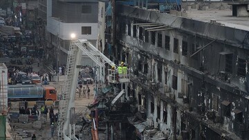 افزایش شمار کشته‌شدگان آتش‌سوزی در کراچی پاکستان به ۷۳ نفر