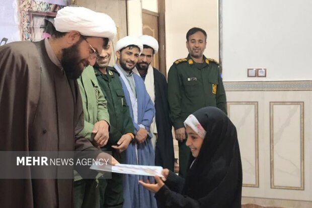 تجلیل از برترینهای مسابقات «چلچراغ آیهها» در دلگان