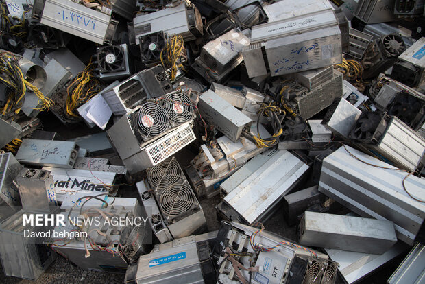 خراسان رضوی در جمع آوری ماینرهای غیرمجاز از استان های موفق کشور است