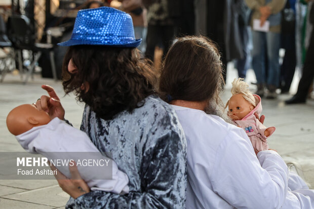 پنجمین روز جشنواره تئاتر خیابانی فجر