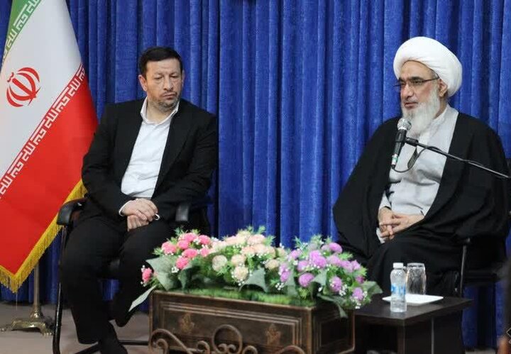 صفایی بوشهری: بصیرت‌افزایی نسل جوان بزرگ‌ترین وظیفه نهادهای آموزشی است