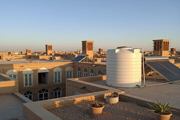 وقتی فشار آب قابل پیش‌بینی نیست، چرا مخزن آب به یک ضرورت تبدیل می‌شود؟