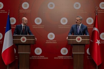 محورهای رایزنی میان وزرای خارجه فرانسه و ترکیه