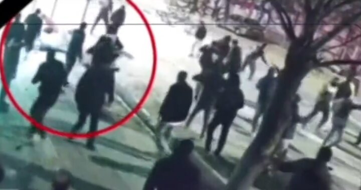 پسر را بزنی، پدر می‌میرد