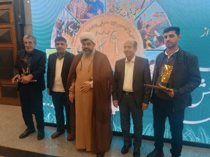 دو کشاورز چهارمحالی برگزیده ملی شدند