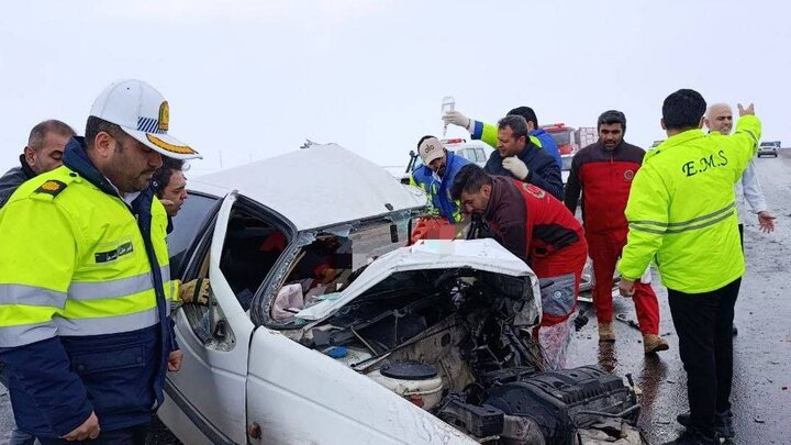 محبوبی: تصادف زنجیره ای در محور چایپاره - ماکو ۴ مصدوم برجا گذاشت