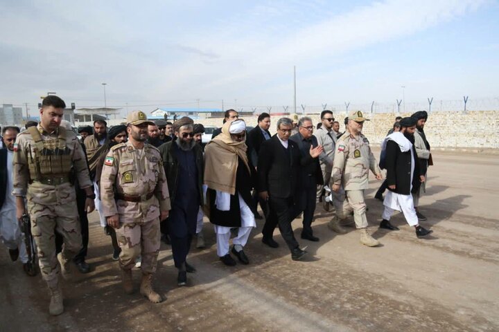 بازدید استاندار خراسان رضوی از زیرساخت‌های مرزی دوغارون